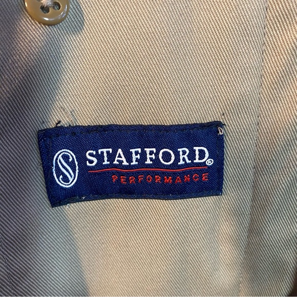 Stafford Performance Beige Trench Coat With Removable Thermal Lining - Picture 8 of 12